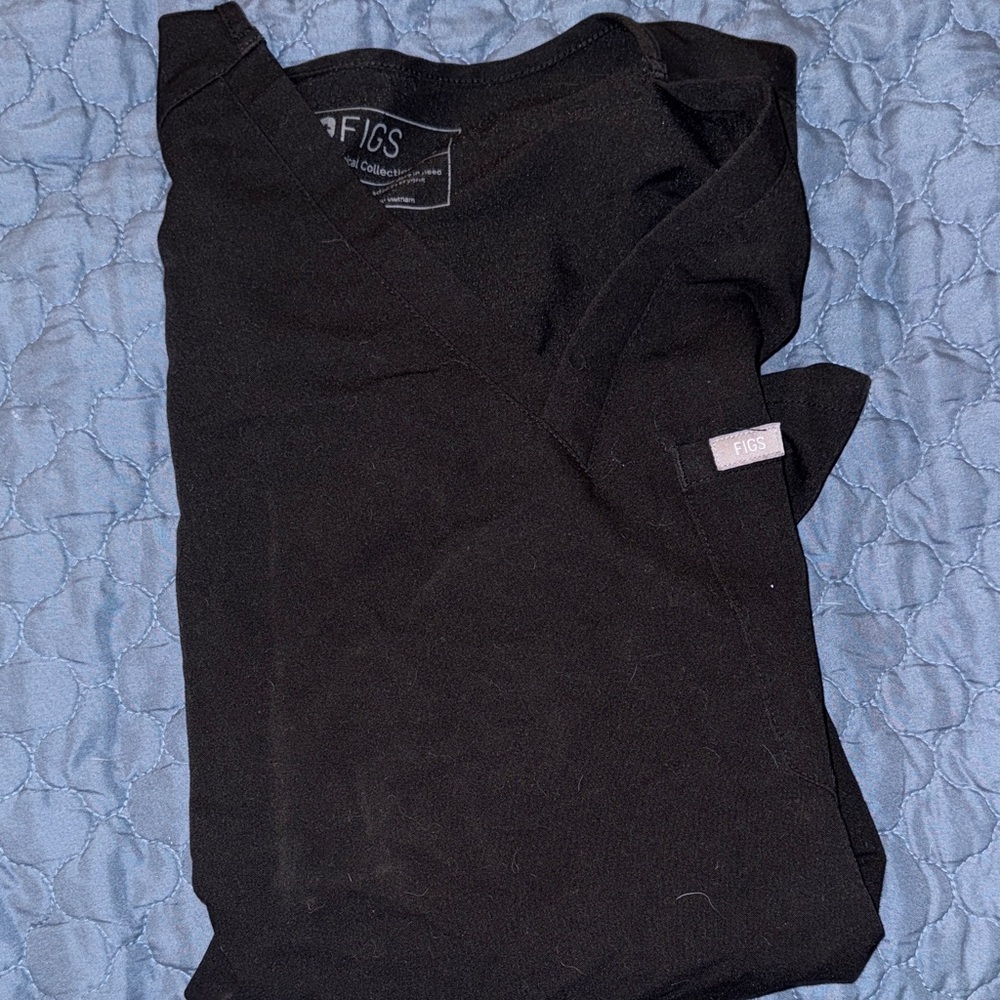 FIGS Classic Black Scrub Top